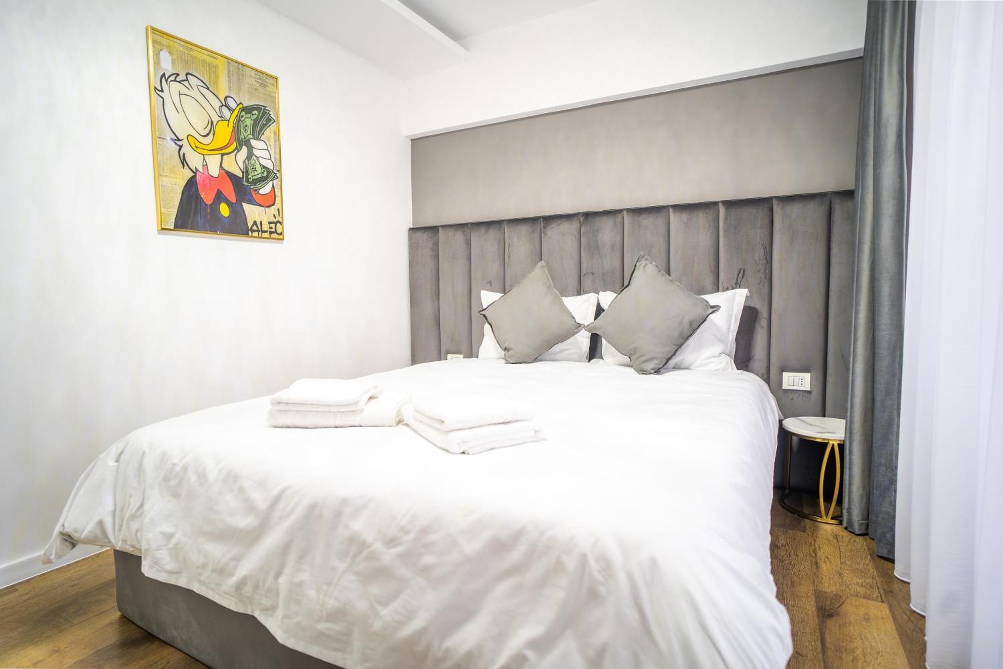 Top Location - Contemporary Parliament View - 2Br Bucharest Exterior photo